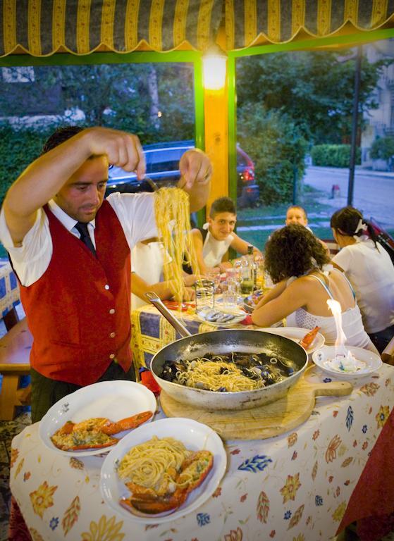 Hotel Marilu Eraclea Mare Kültér fotó